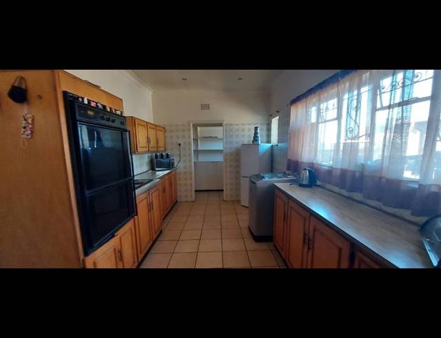 5 BEDROOM HOUSE FOR SALE IN RANDGATE